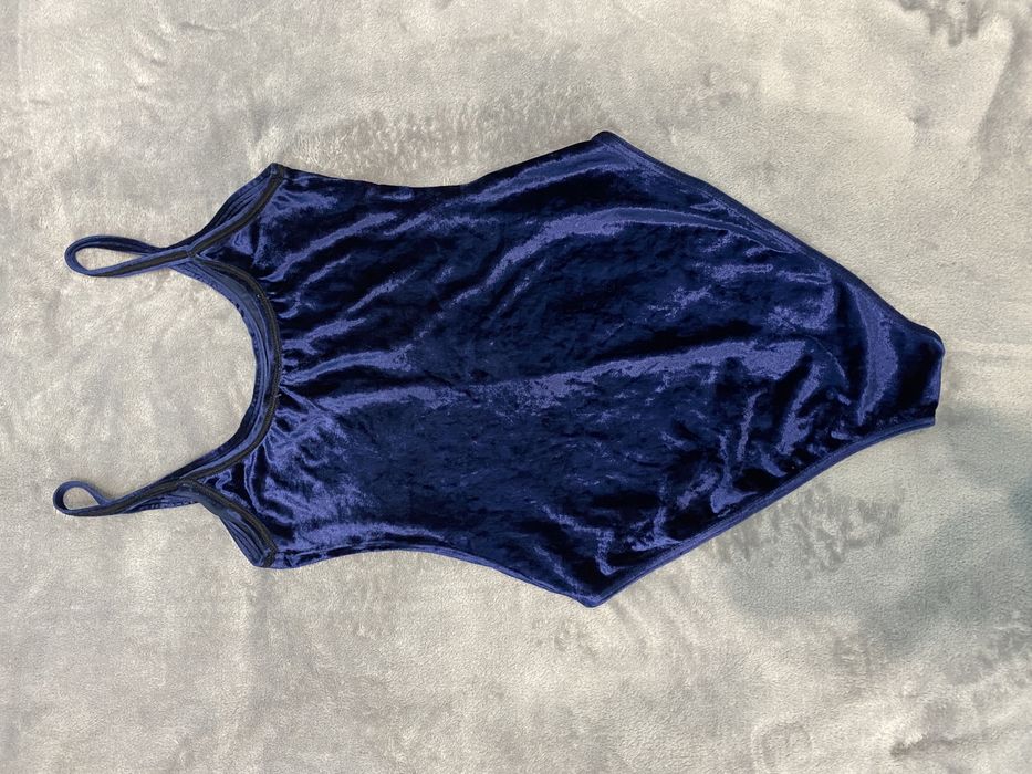 велюрове боді для ефектиних дівчат