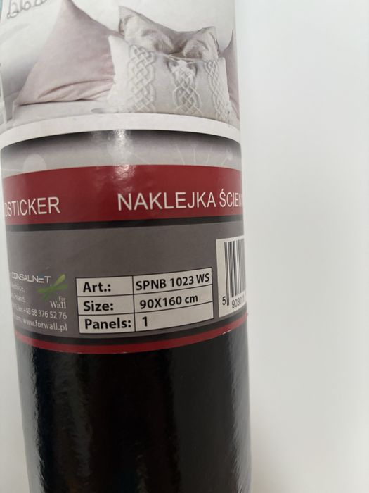 Nsklejka na scianę