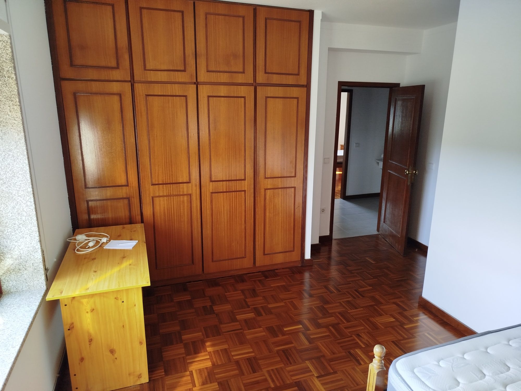 Quarto com wc privado para menina estudante em Vila Real