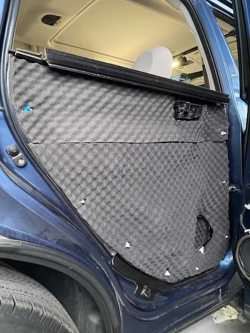 Шумоізоляція авто Acoustics Alumat Profy Xtreme Electro віброізоляція