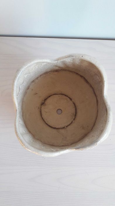 Doniczka ceramiczna kremowa