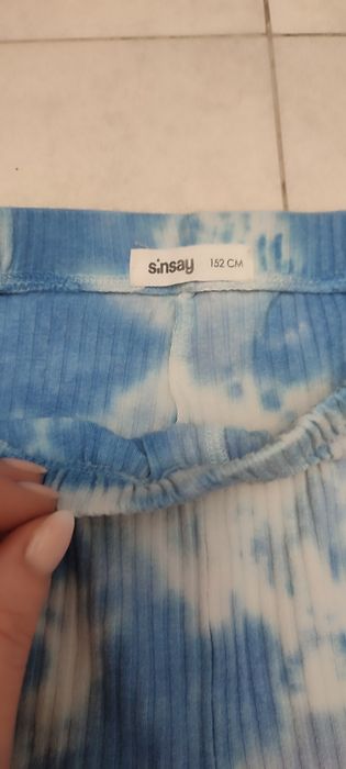 Spodnie prążkowane dzwony dla dziewczynki rozm. 140