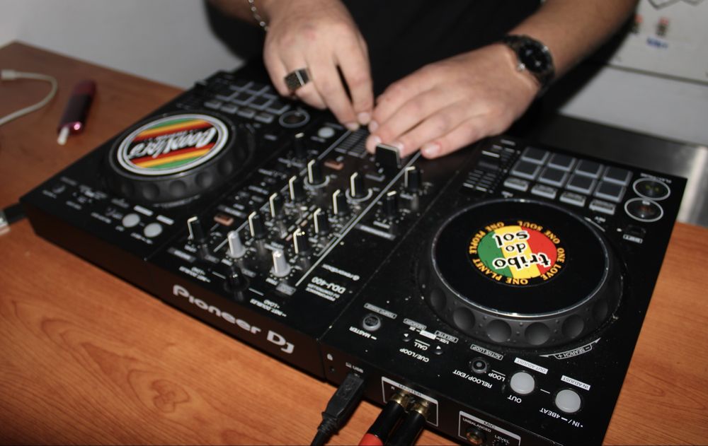 Pioneer Ddj-400 + Mala + Headphones Hercules HDP DJ45