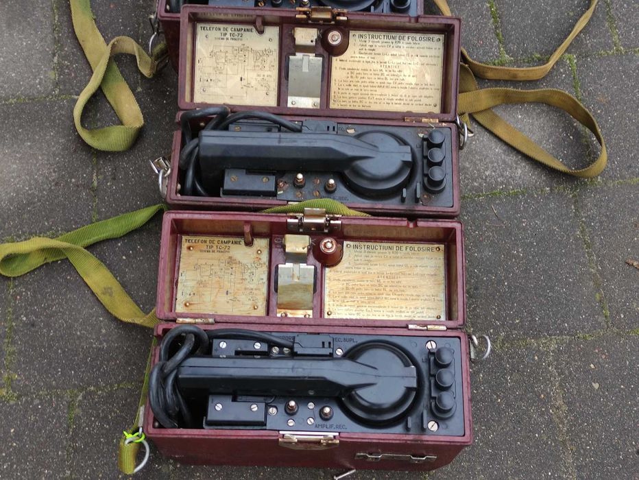 Telefon polowy wojskowy zabytkowy pakiet 5 sztuk RRL CCCP