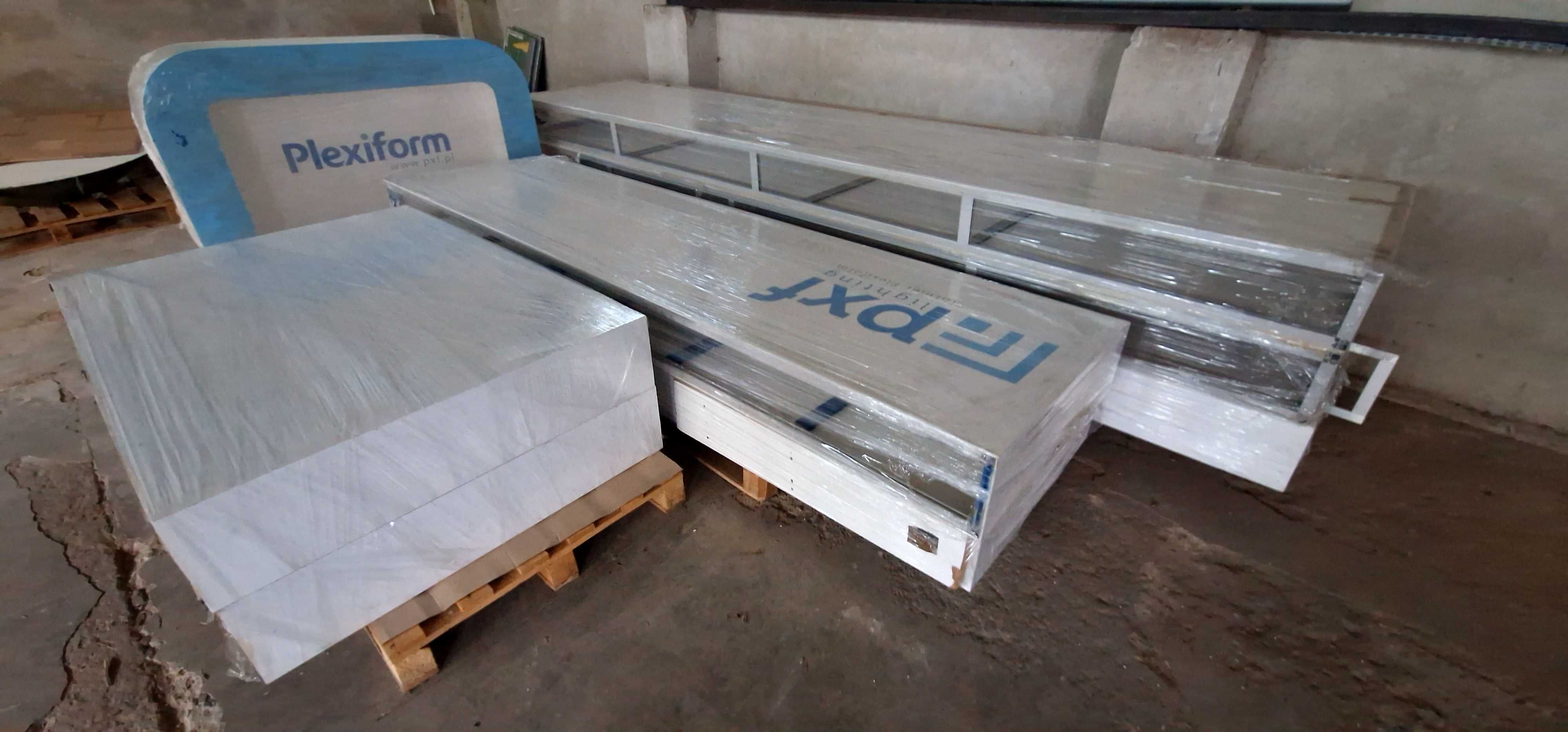 Ścianki działowe na konstrukcji aluminiowej  zabudowa stoiskatargowego