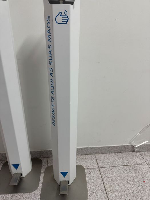 Dispensador de Álcool Gel
