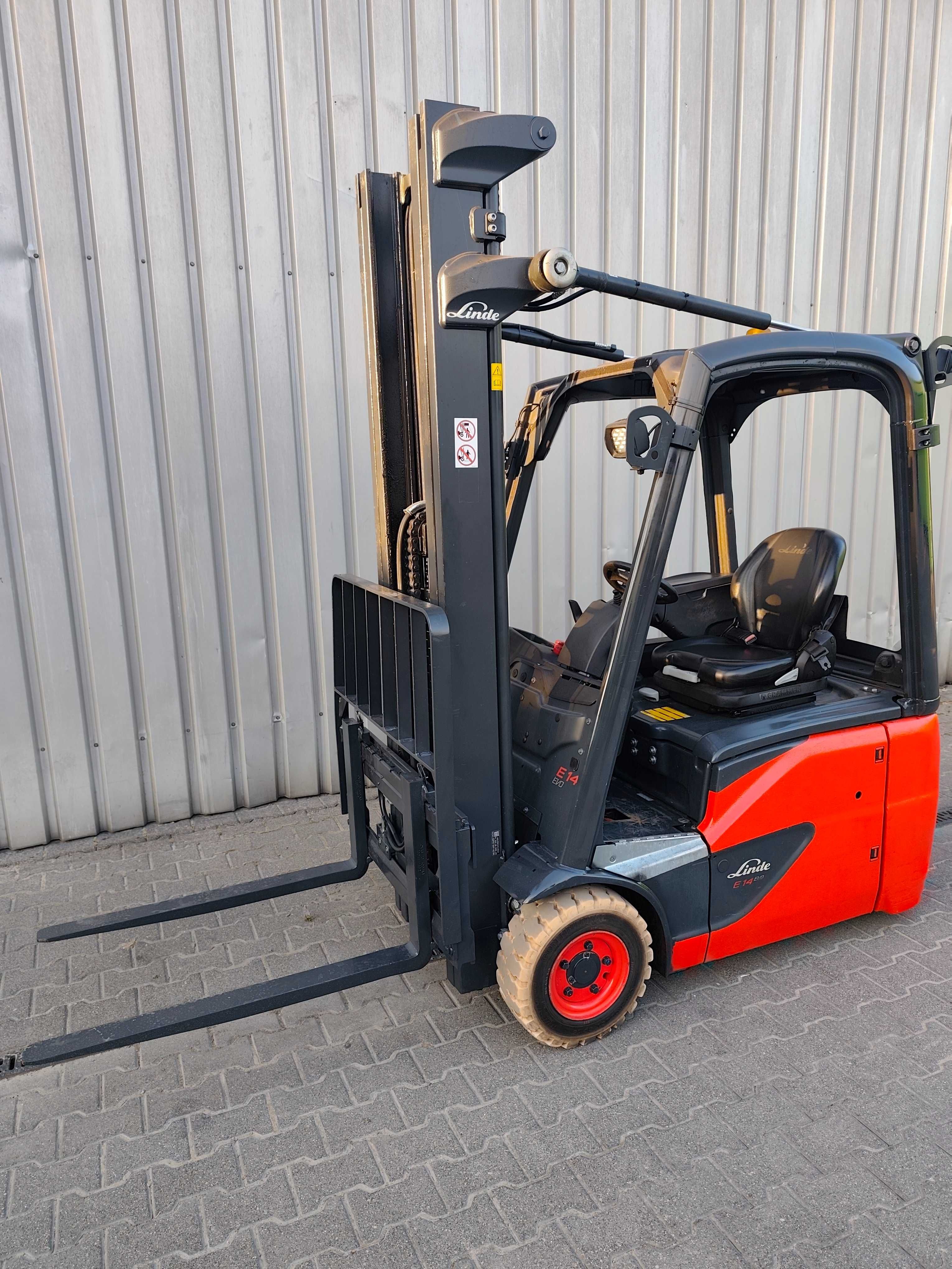 Linde E14 2017 rok stan bdb maszt 5.5m triplex