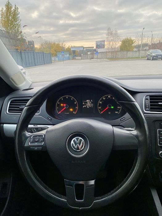 Volkswagen Jetta VI 2011 SEL