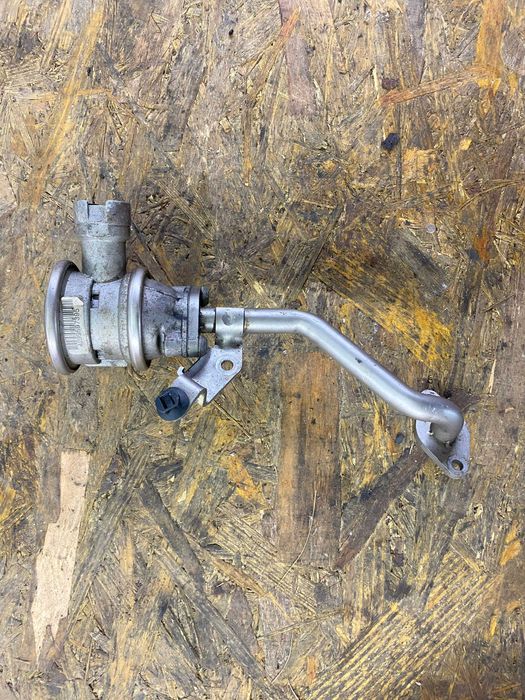 Zawór EGR Audi A6 C6 A8 4.2 BVJ