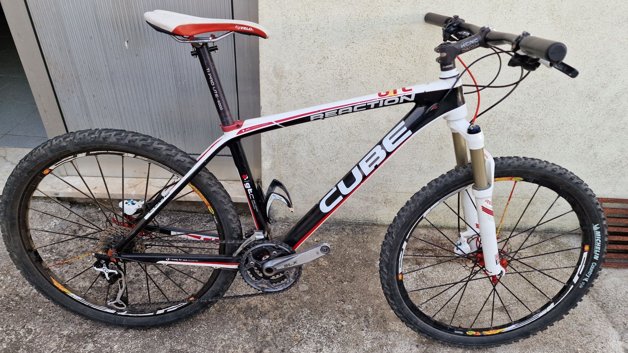 Bicicleta cube carbono