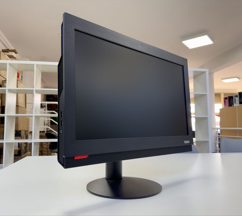 All-In-One Lenovo M810z | i5-6400 | 8GB | 256GB SSD | 1 ANO GARANTIA