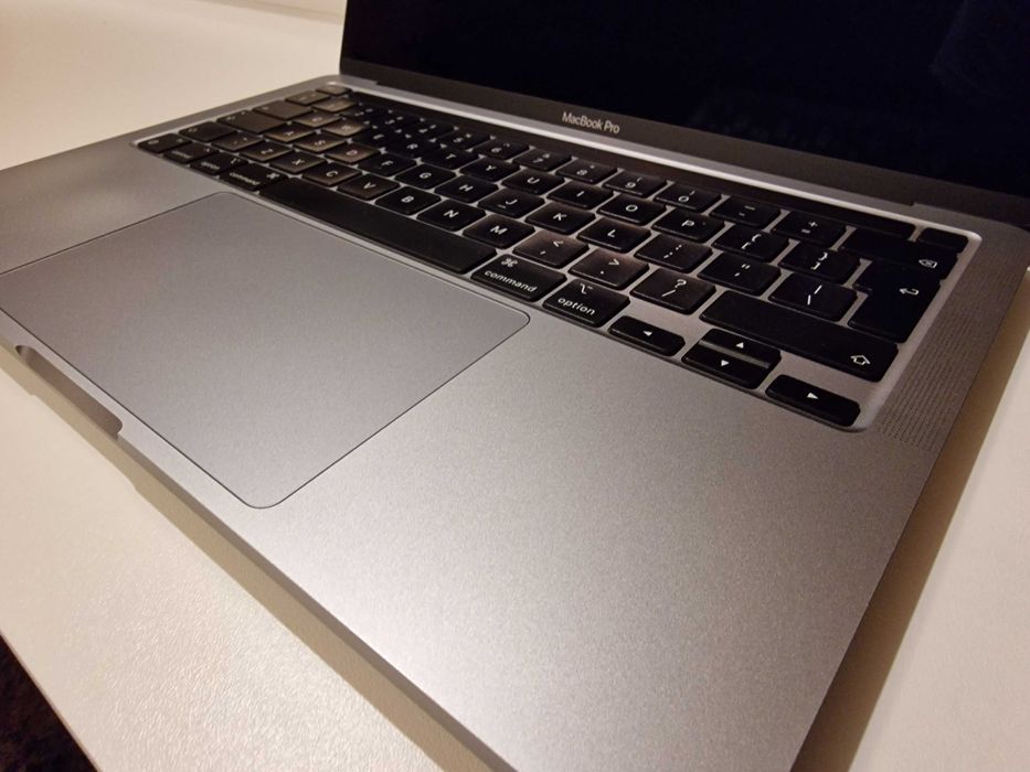 Apple MacBook Pro 13.3" M1 16GB RAM / 256GB macOS 26 -Tahoe / 87 cykli