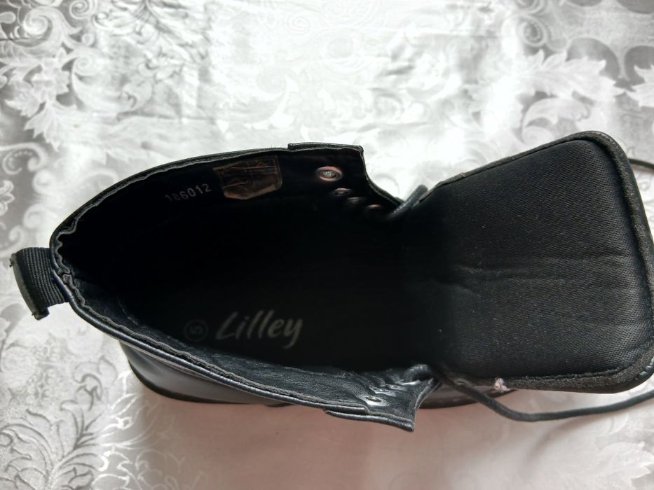 Черевики ( ботінки ) жіночі Lilley 
Нові