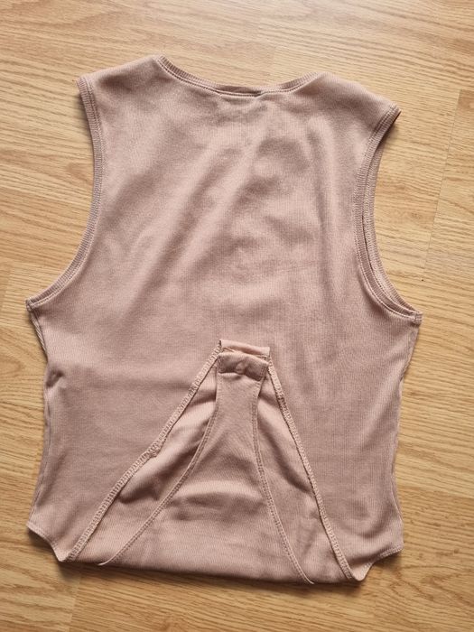 Body z prążkowanej dzianiny