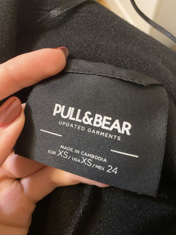 Cienki płaszcz Pull & Bear