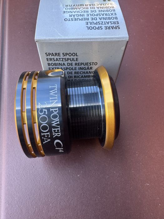 Запасна шпуля для котушки Shimano 2500 FA