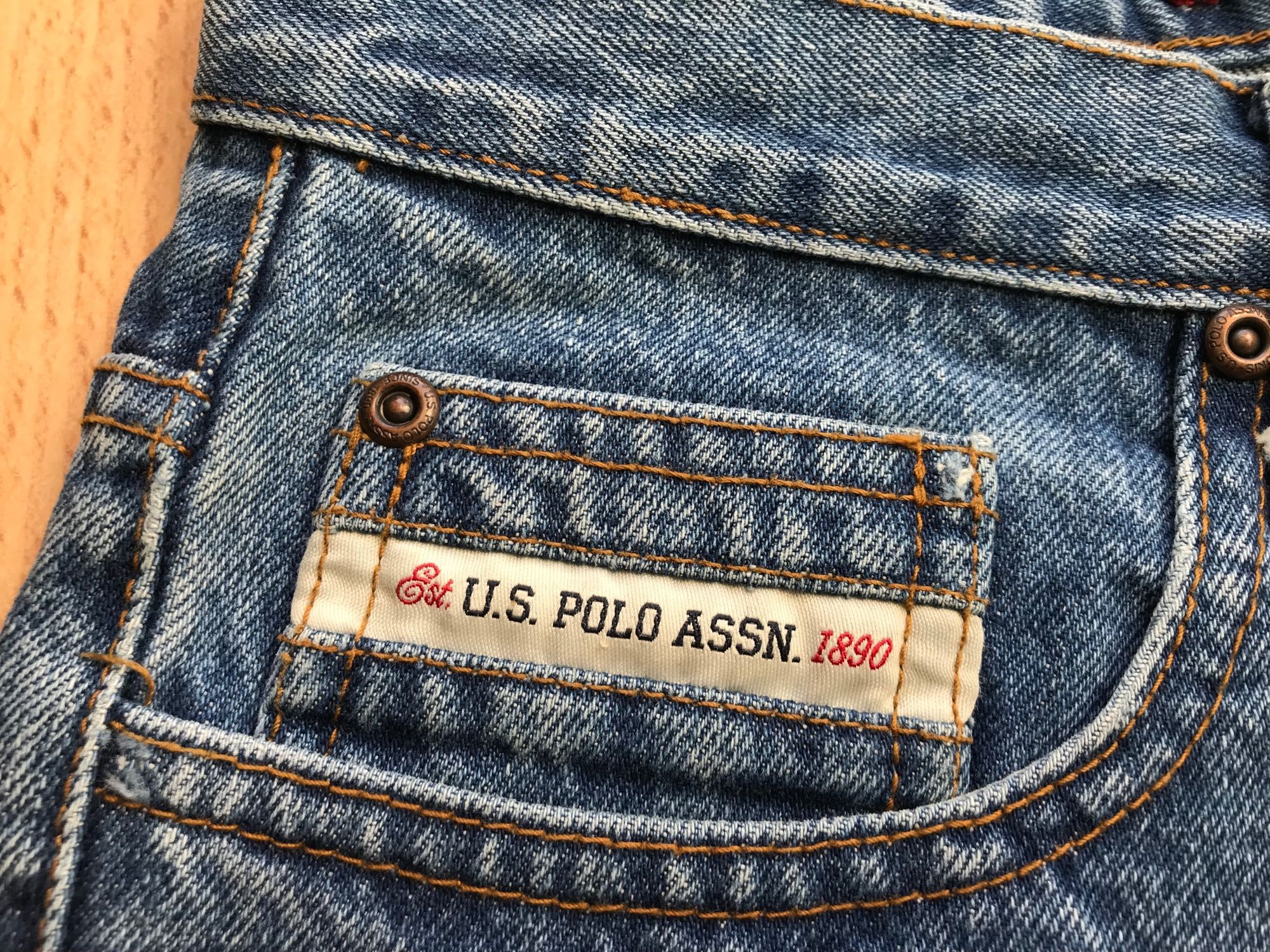 Spodnie marki U.S. POLO ASSN    16