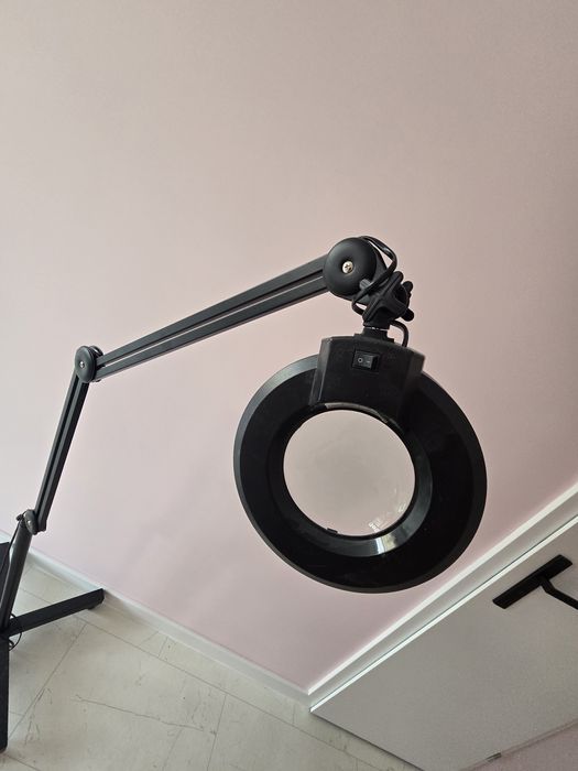 Lampa kosmetyczna pierścieniowa