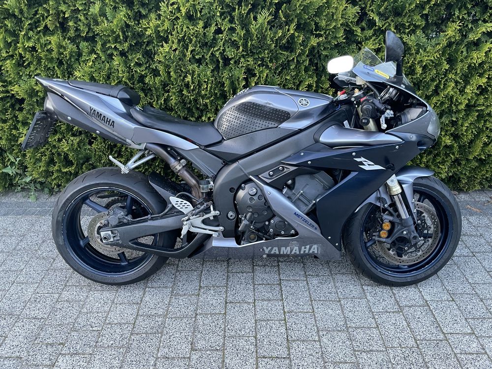 Yamaha R1 RN12 2006