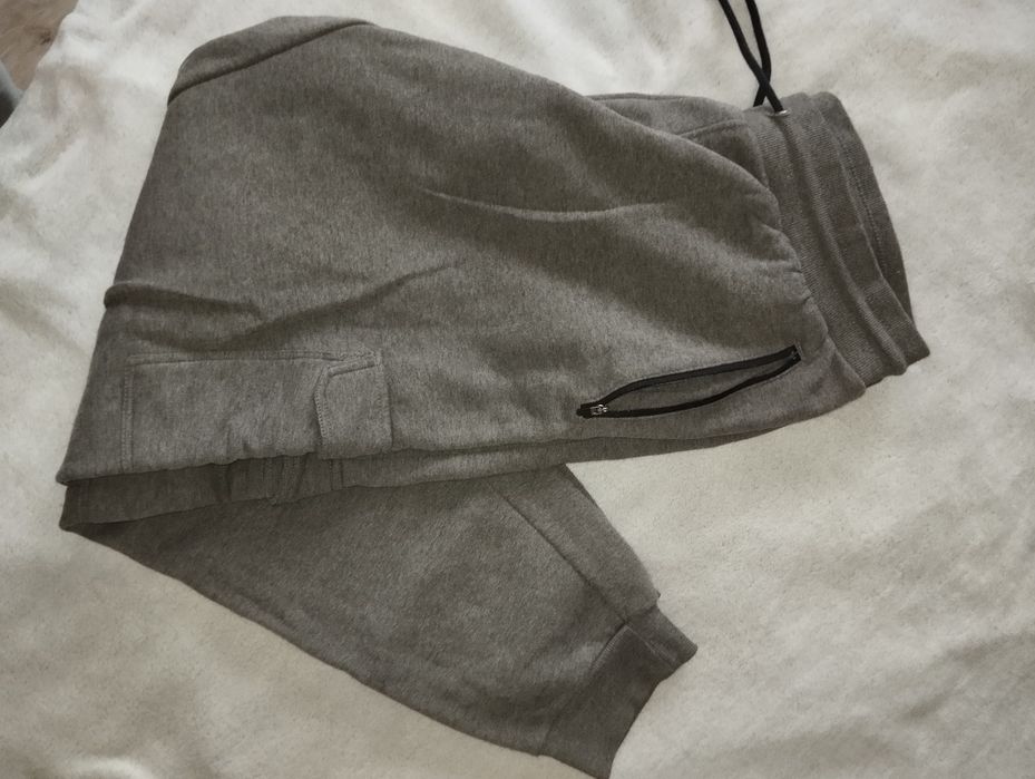 Szare spodnie dresowe joggery cargo bojówki XL/ XXL 52/54