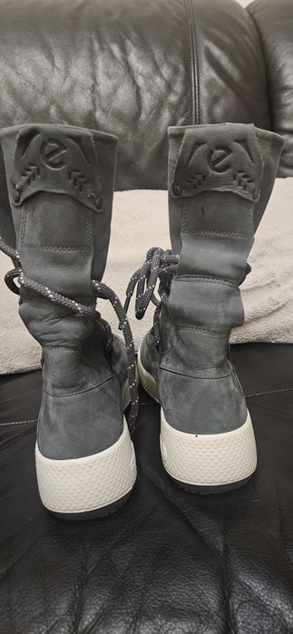 Продам зимові чобітки Ecco оригінал  36 розмір