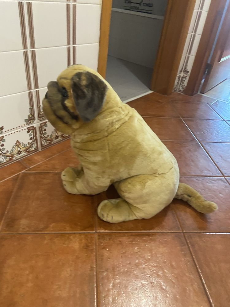Cap em peluche buldog