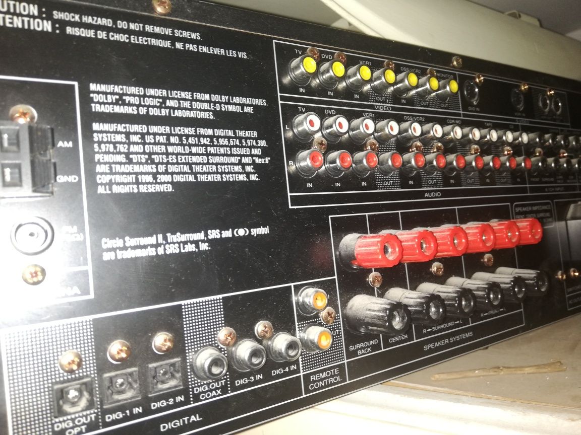 Amplituner Marantz