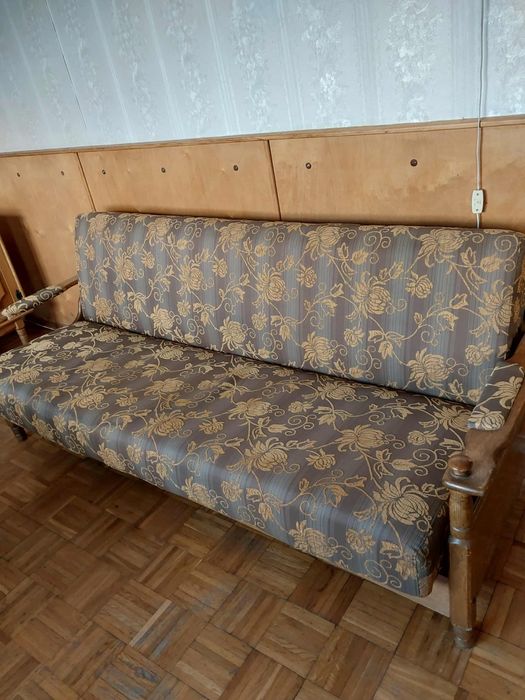 Wersalka i dwa fotele w zestawie