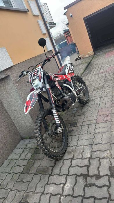 Husqvarna WR 300 Igła ZAREJESTROWANY
