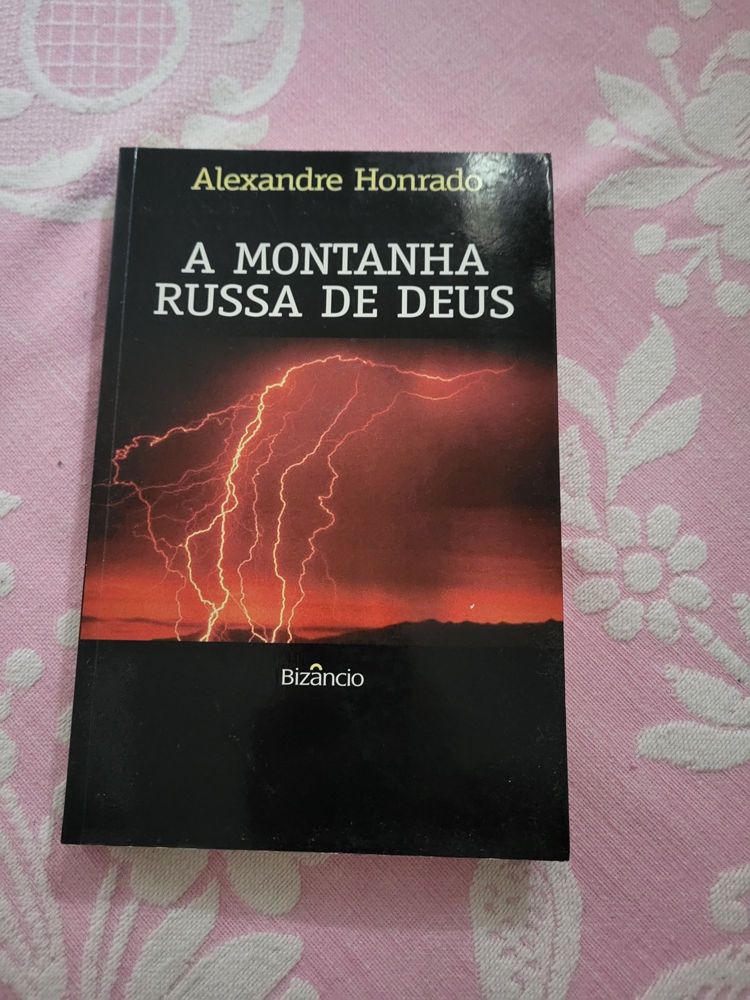 Livro "A montanha russa de Deus"