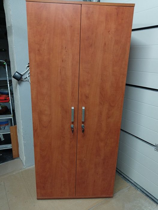 Szafa ubraniowa biuro, pokój