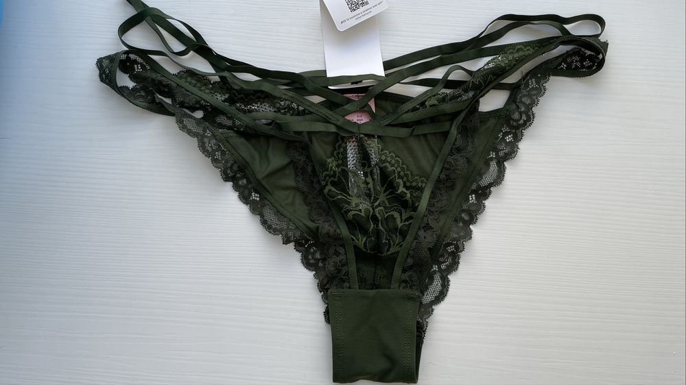 Труси прекрасної якості розмір XL бренду Hunkemöller