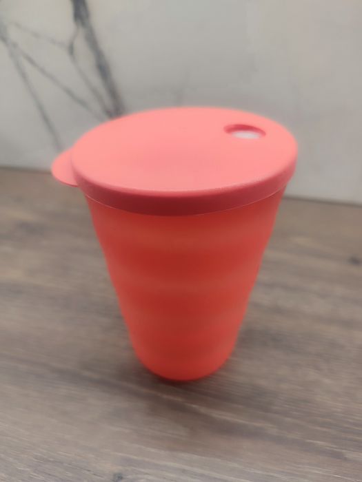 Tupperware стакан Очарование 330мл с отверстием для трубочки