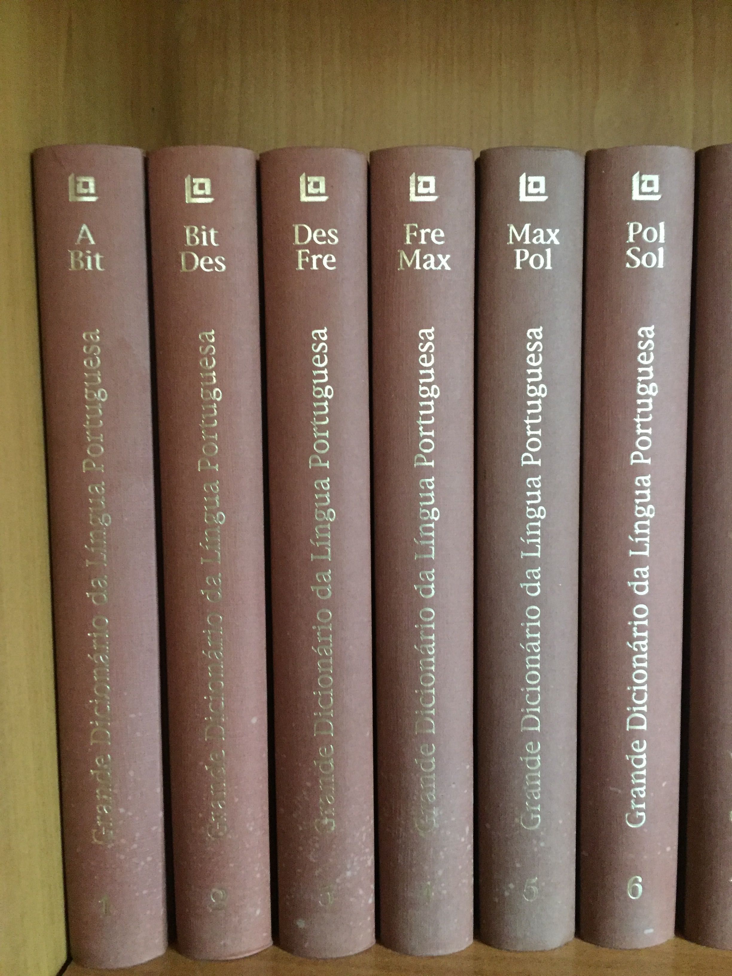 Grande Biblioteca Multilingue (18 volumes)