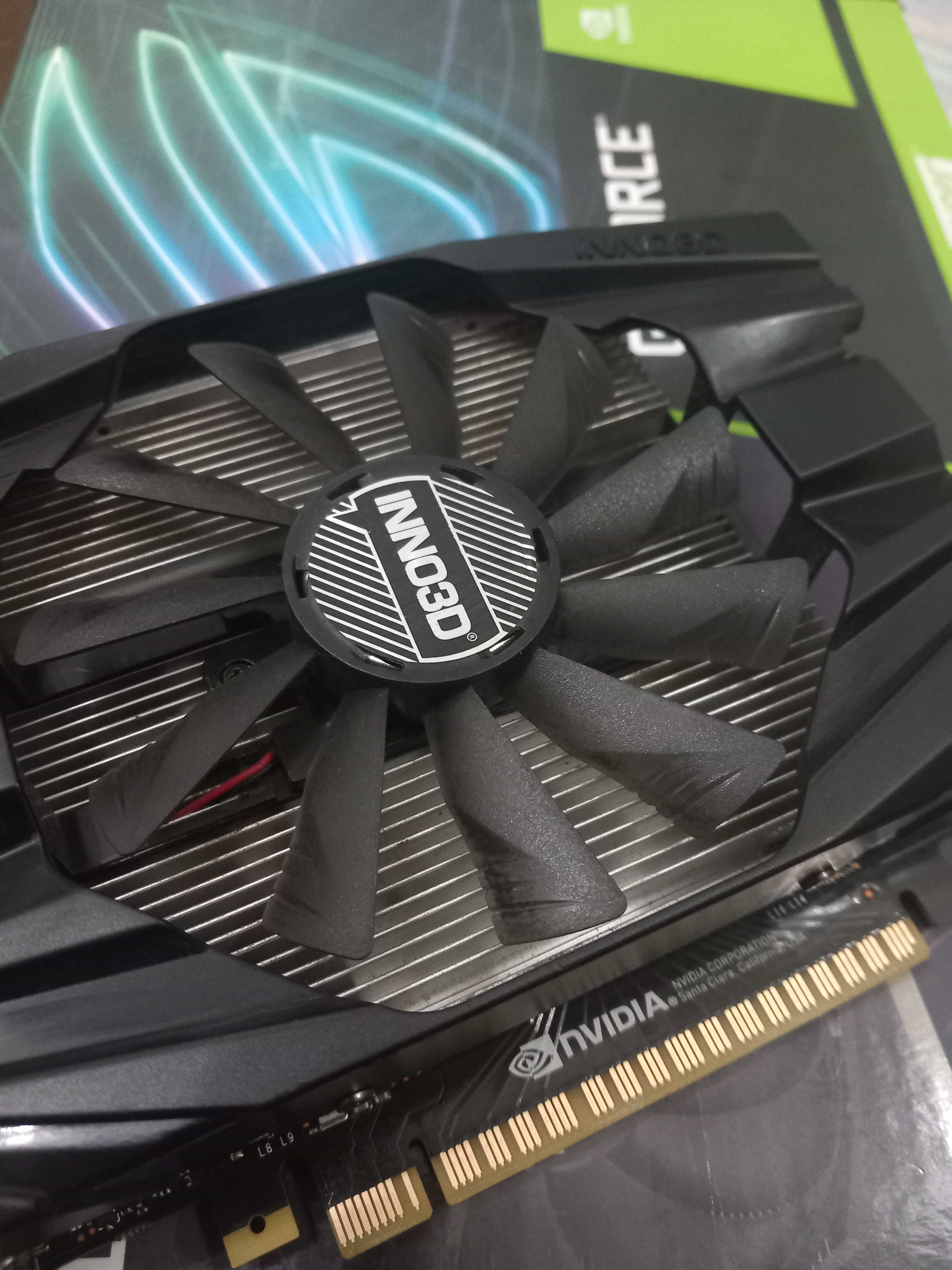 Placa gráfica GTX 1650 COMPACT 4GB