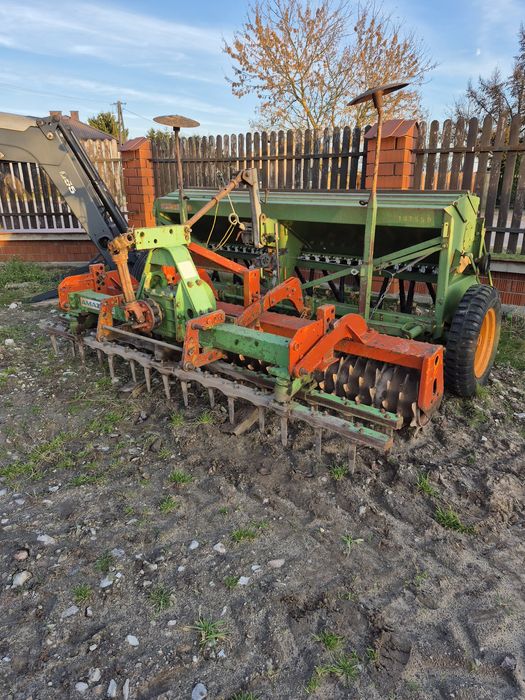 Zestaw uprawowo siewny Amazone brona  wahadłowa aktywna siewnika d7