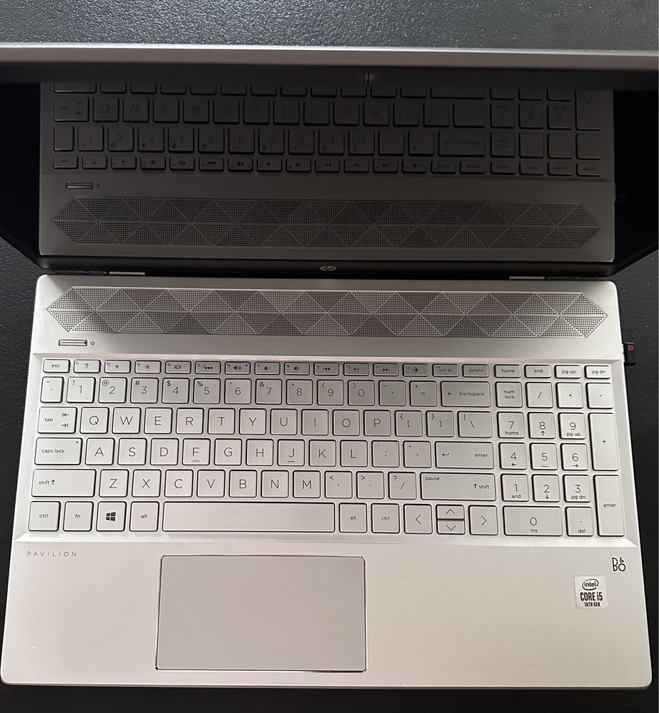 HP Pavilion 15 i5-1035G1/15.6” FHD TouchScreen SILVER