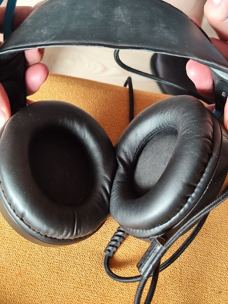 Навушники A4Tech Fstyler FH200U