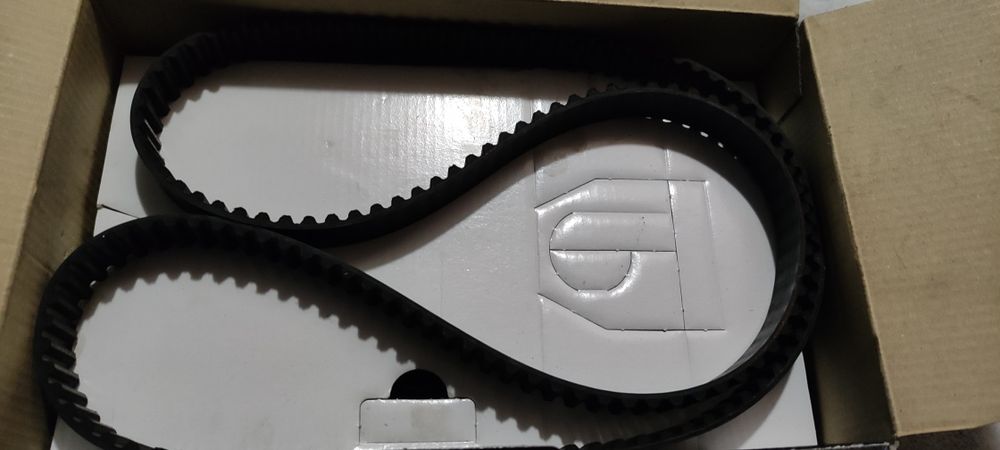 Комплект ГРМ. Ремінь ГРМ ролики і натягувач ременя Chevrolet lacetti