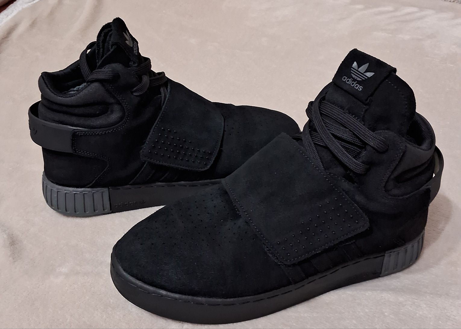 Кроссовки Adidas Оригинал.Размер 41.5