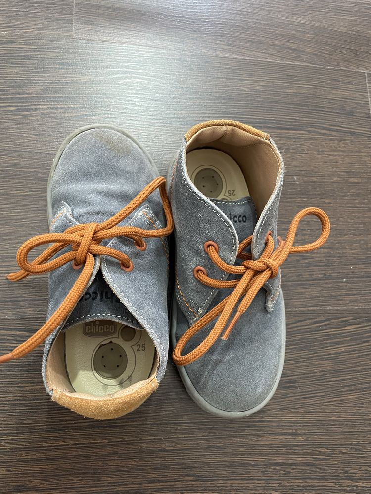 Sapatos de criança