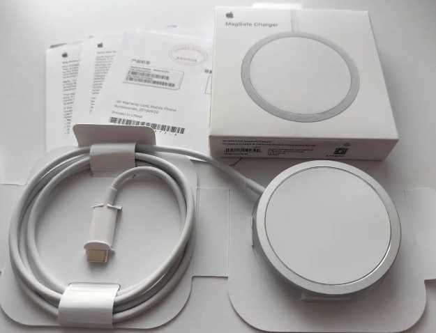 Беспроводная зарядка MagSafe Charger
