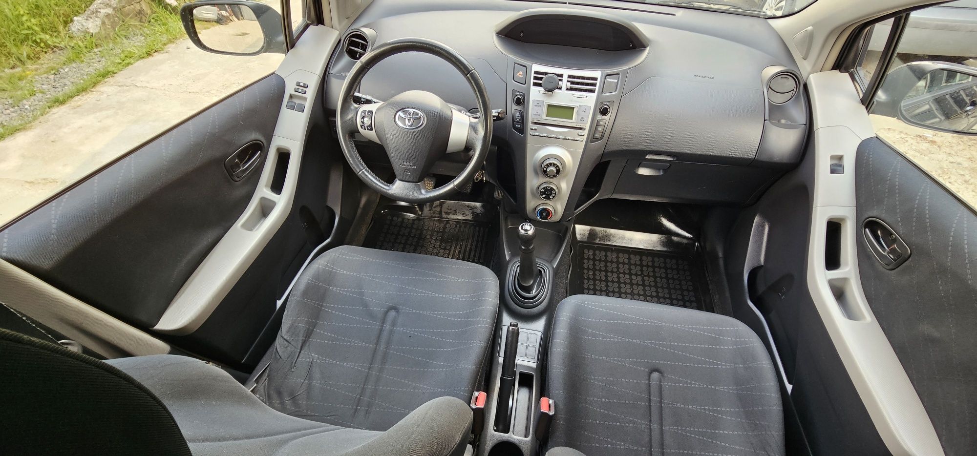 Ładna toyotka yaris 1.4 d4d tylko 4L on na 100km! Do jazdy! Okazja!