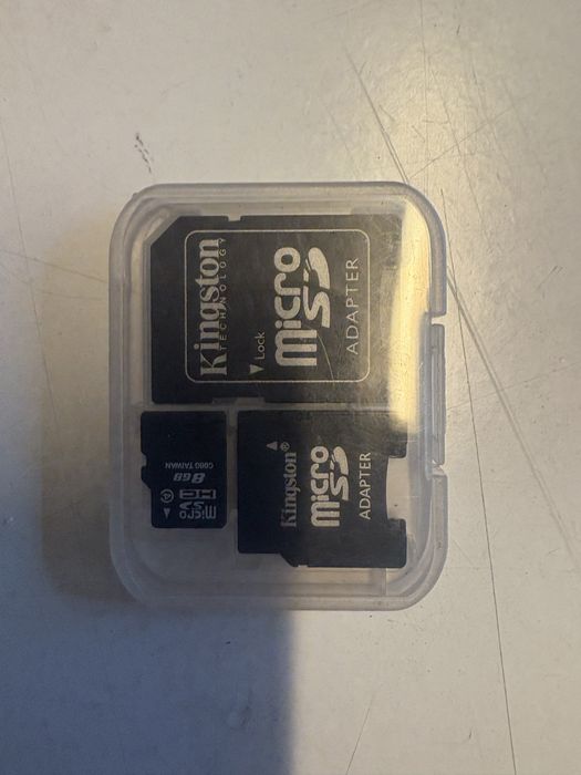Cartão de memória 8G mais dois adptadores