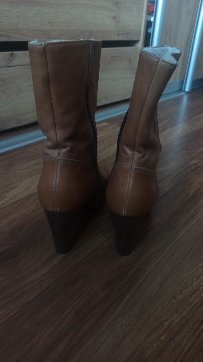 Sprzedam skórzane buty Tylko 38 camel