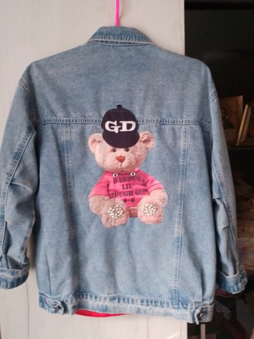 Джинсова курточка.  .