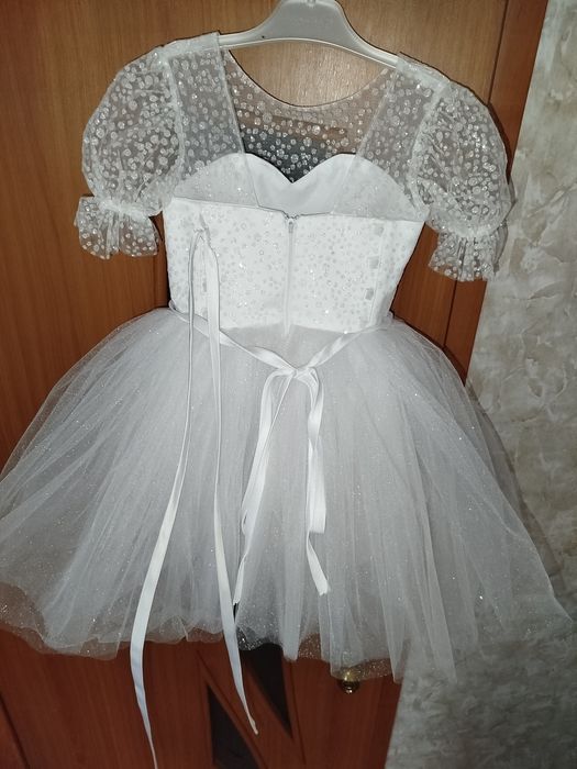 Святкова сукня для дівчинки 4- 6 років ( 104- 113)