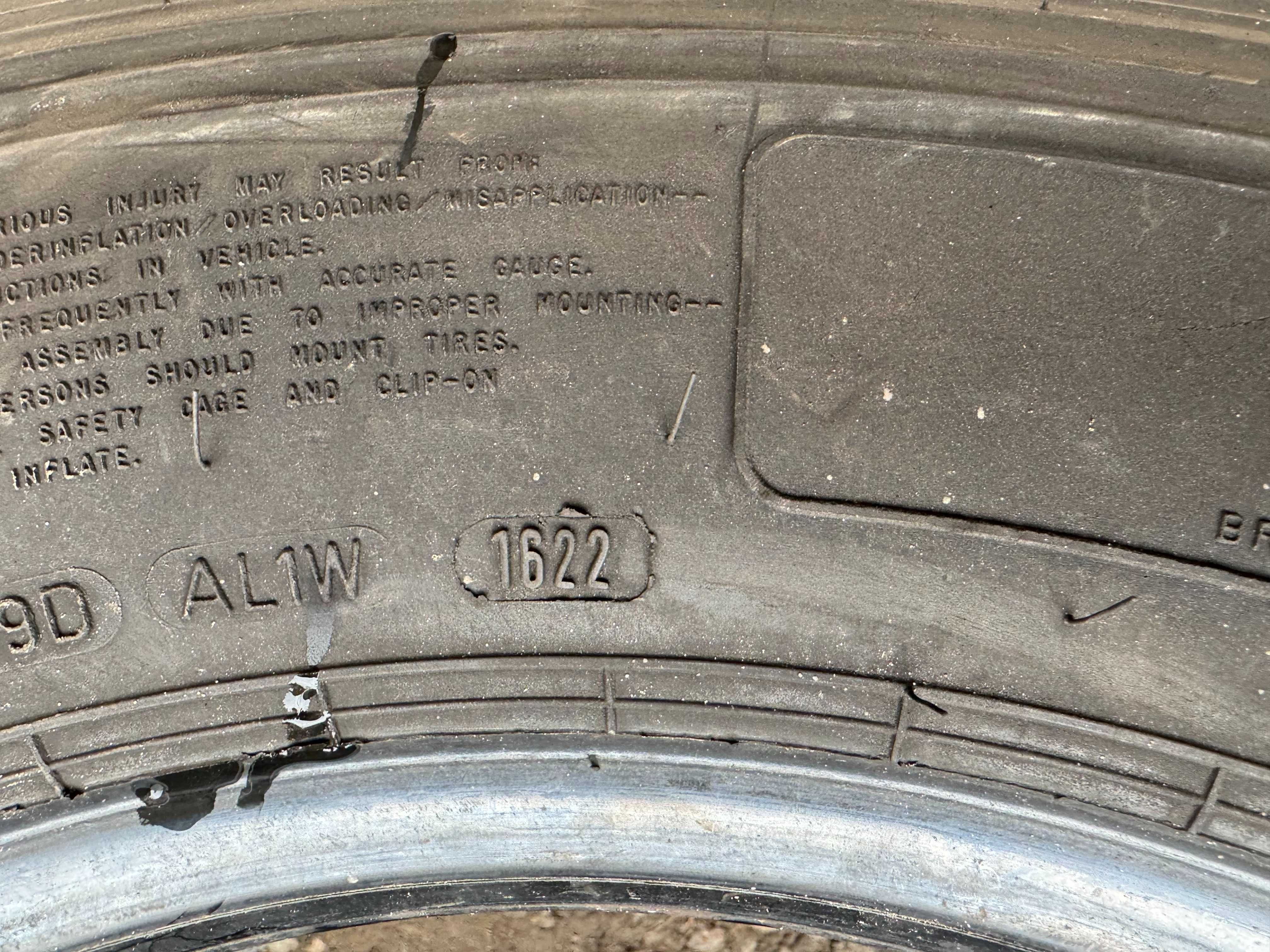 Вантажна шина GOODYEAR 245/70 R17,5 KMAX S, грузова резина