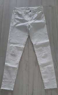 Spodnie rurki erastan Reserved r.36