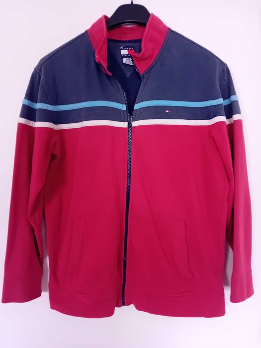 Gap, Levi's, Adidas, Puma, Tommy H, Aeropostale, etc